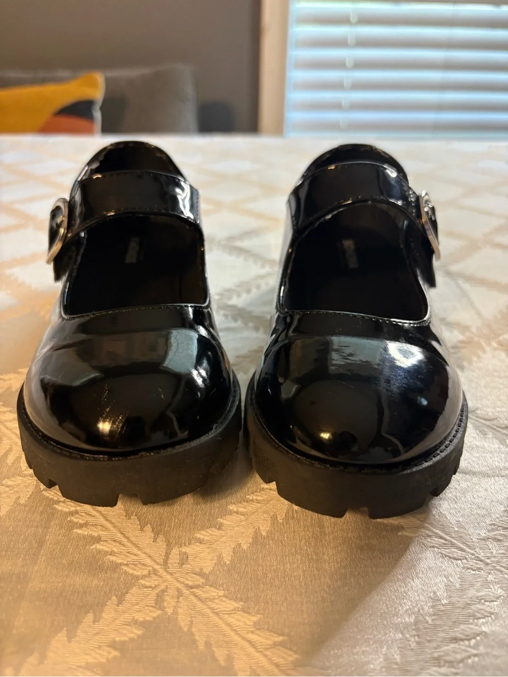 Girls' Black Patent Mary Jane Shoes with Velcro Buckle